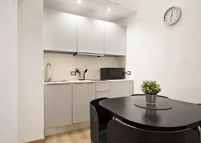 Navona Comfort House Апартаменты *